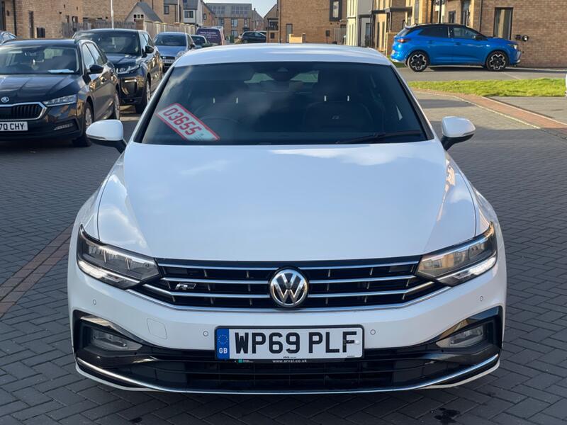 View VOLKSWAGEN PASSAT 1.5 TSI EVO R-Line 