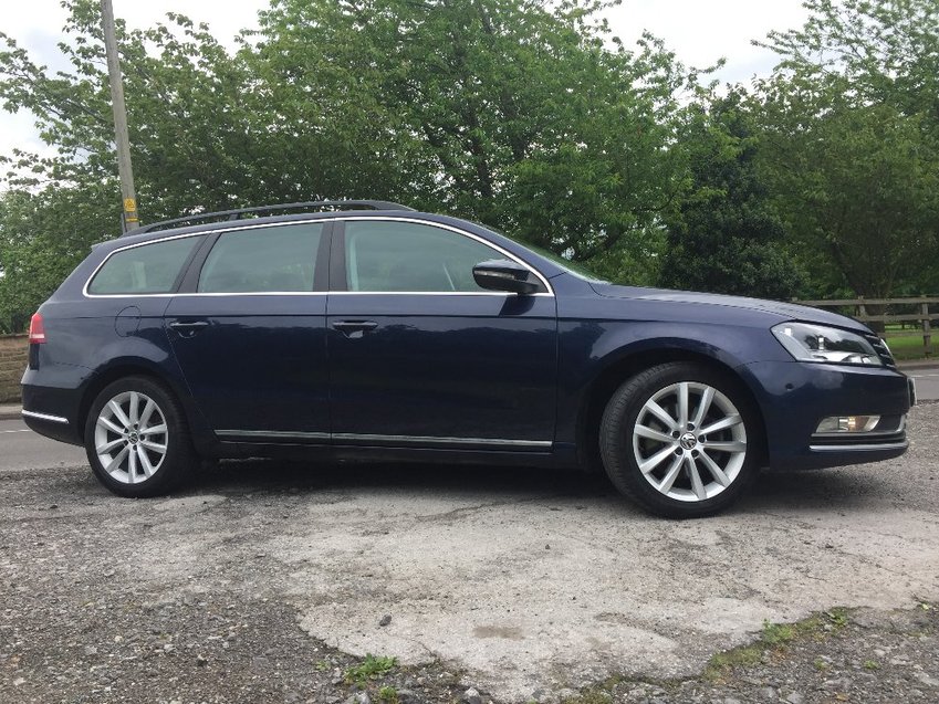 View VOLKSWAGEN PASSAT EXECUTIVE TDI BLUEMOTION TECHNOLOGY