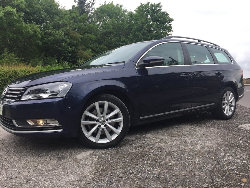 VOLKSWAGEN PASSAT