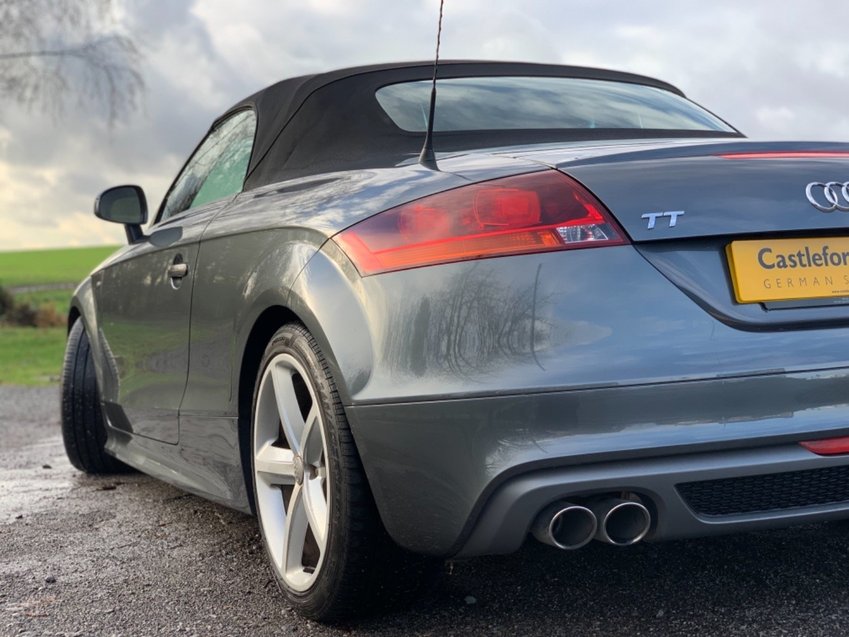 AUDI TT