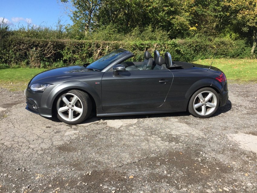 AUDI TT