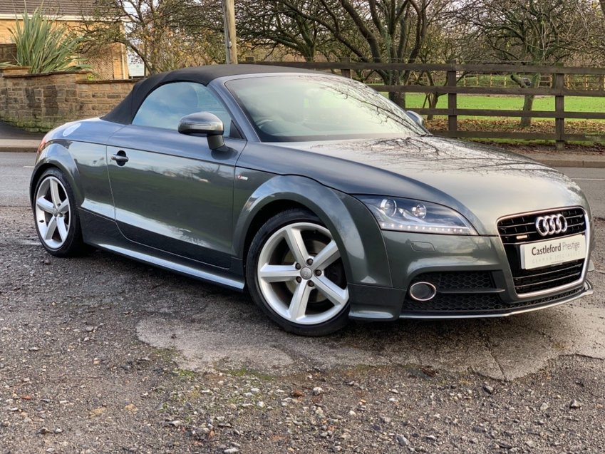 AUDI TT