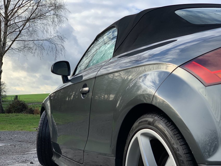 AUDI TT