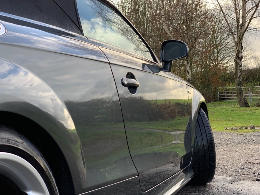 AUDI TT