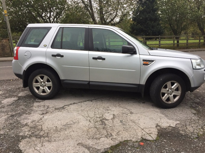 View LAND ROVER FREELANDER TD4 GS