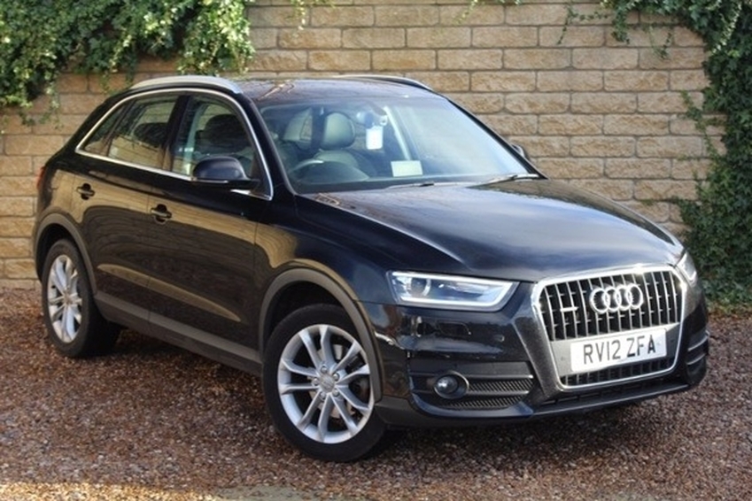 AUDI Q3