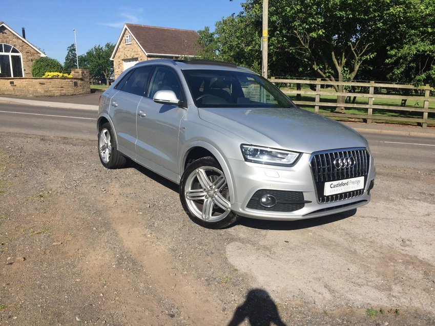 View AUDI Q3 TDI QUATTRO S LINE PLUS