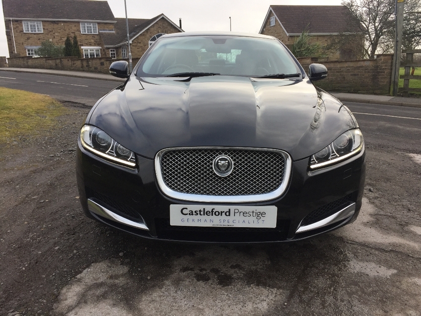 View JAGUAR XF D SE