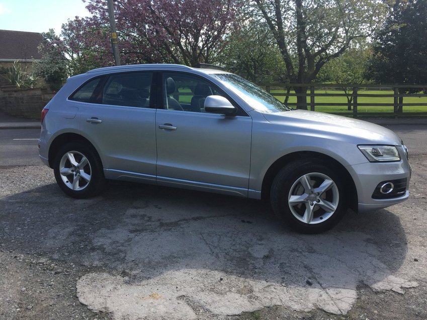 View AUDI Q5 TDI QUATTRO SE