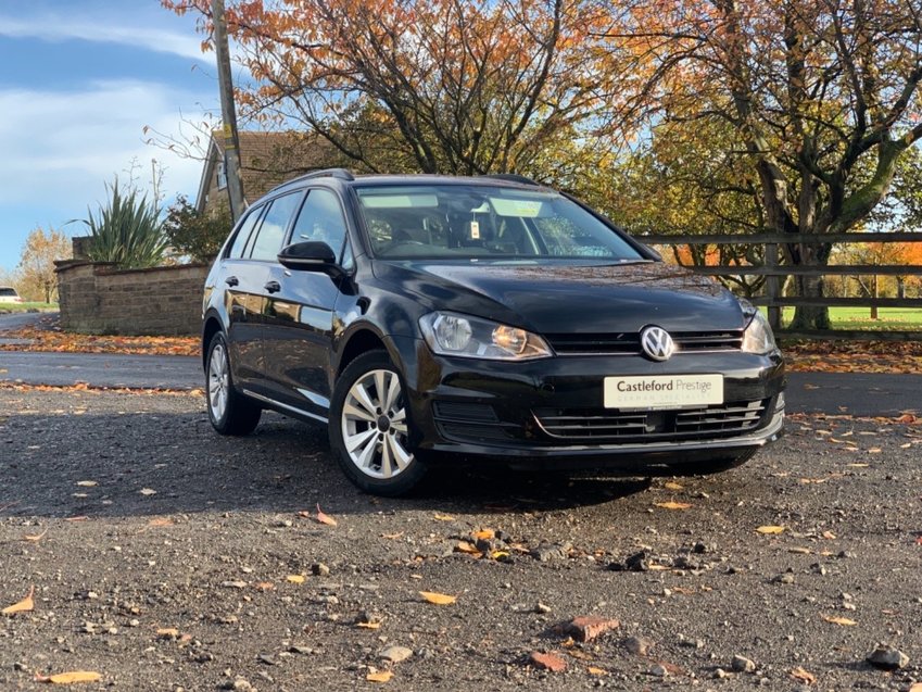 View VOLKSWAGEN GOLF SE TDI BLUEMOTION TECHNOLOGY DSG