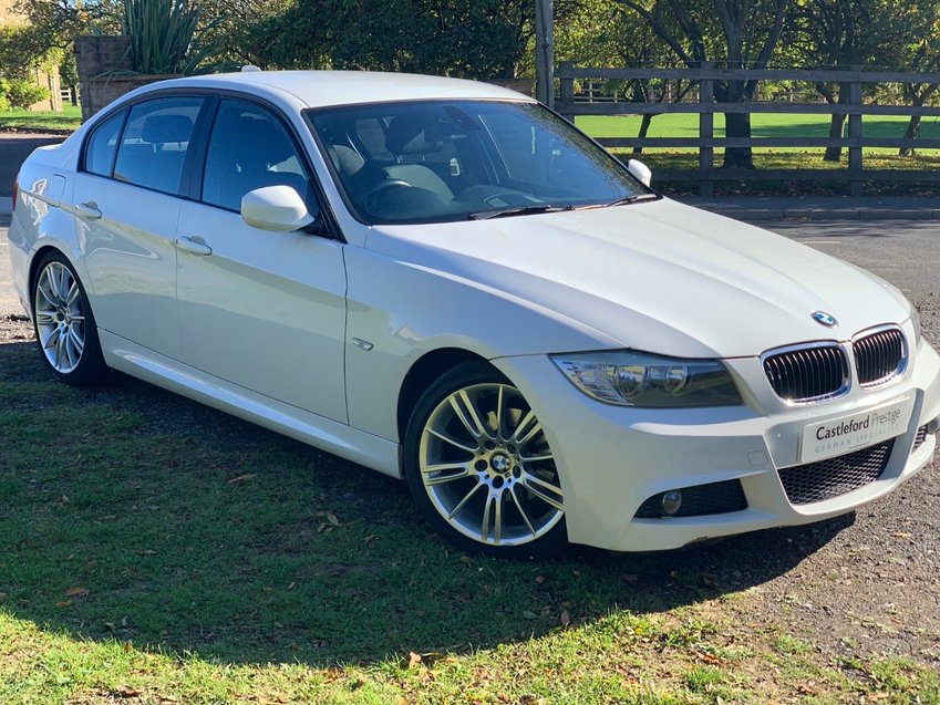 View BMW 3 SERIES 318I M SPORT