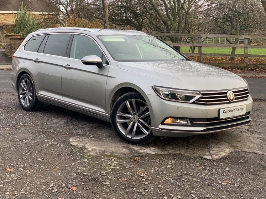 View VOLKSWAGEN PASSAT GT TDI BLUEMOTION TECHNOLOGY