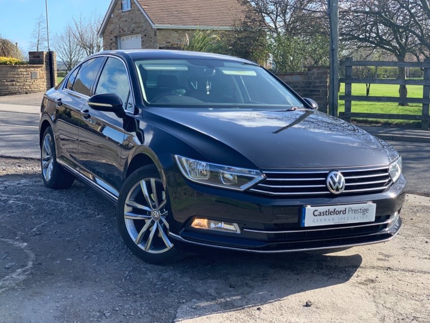 View VOLKSWAGEN PASSAT TDi 150 BlueMotion Start-Stop GT