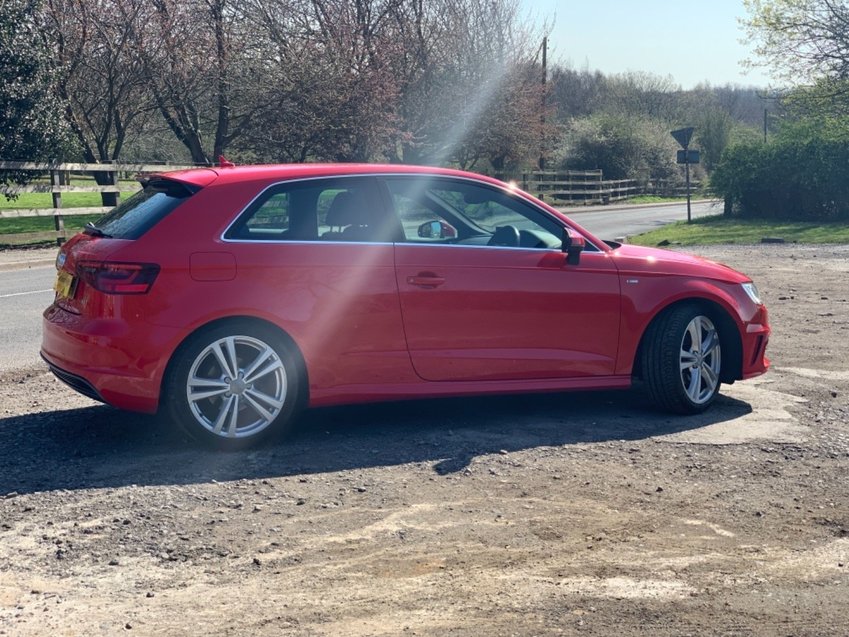 View AUDI A3 TDi 150 Start-Stop S Line