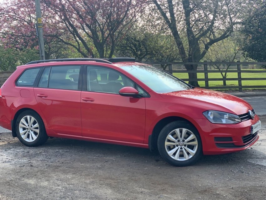 View VOLKSWAGEN GOLF TDi 150 BlueMotion Start-Stop SE