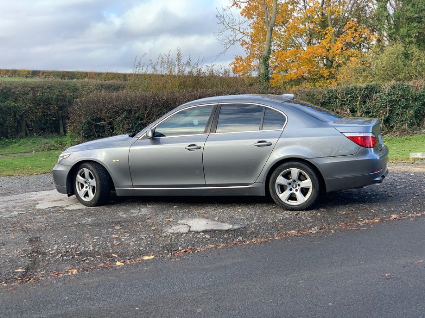 BMW 5 SERIES