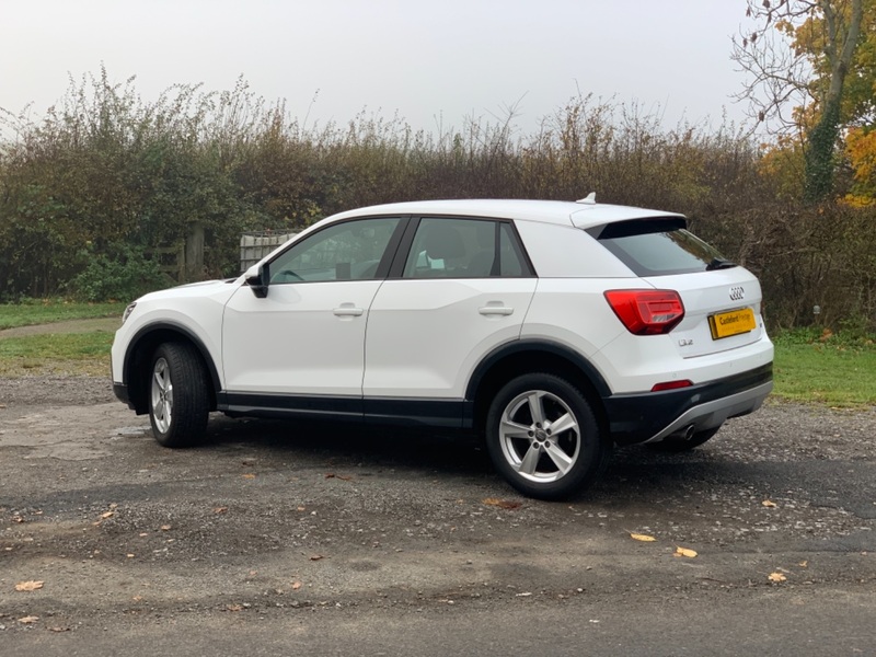 AUDI Q2