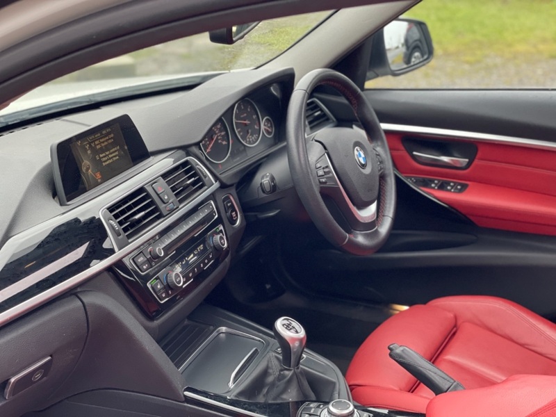 View BMW 3 SERIES 320D XDRIVE SPORT TOURING