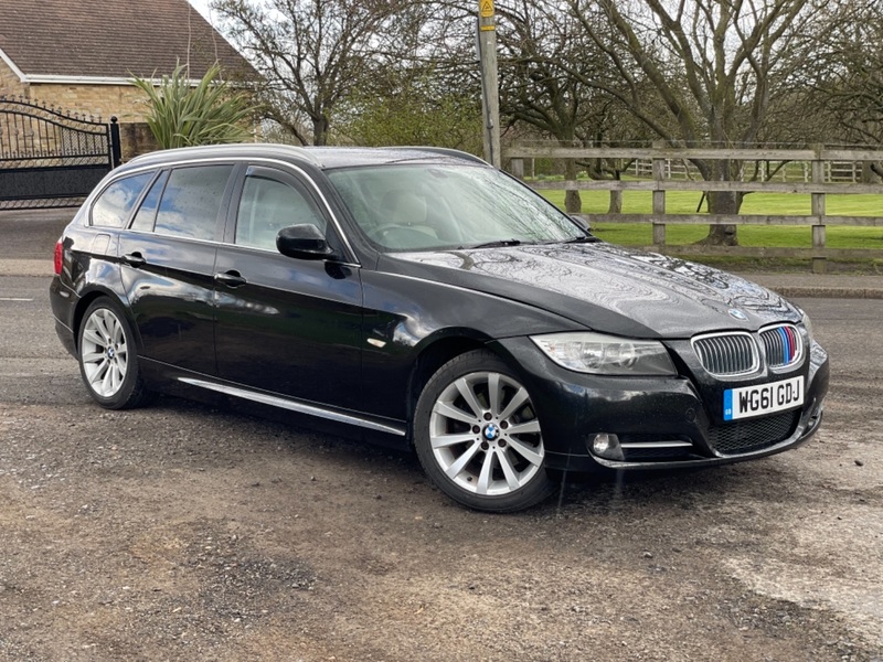 View BMW 3 SERIES 318D EXCLUSIVE EDITION  TOURING
