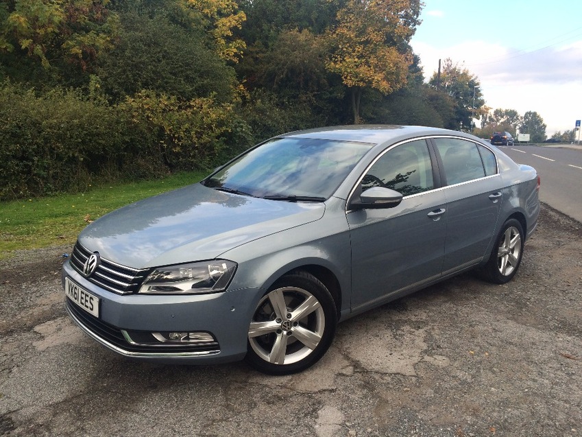 View VOLKSWAGEN PASSAT SE TDI BLUEMOTION TECHNOLOGY