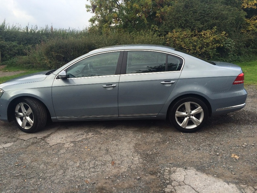 View VOLKSWAGEN PASSAT SE TDI BLUEMOTION TECHNOLOGY