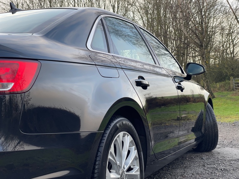 View AUDI A4 TDI ULTRA SE