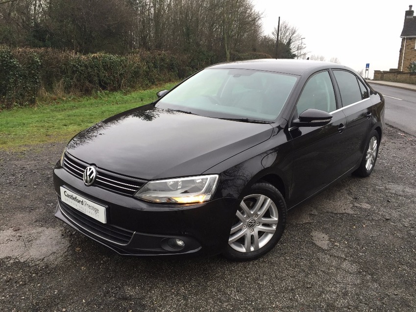 View VOLKSWAGEN JETTA SPORT TDI BLUEMOTION TECHNOLOGY