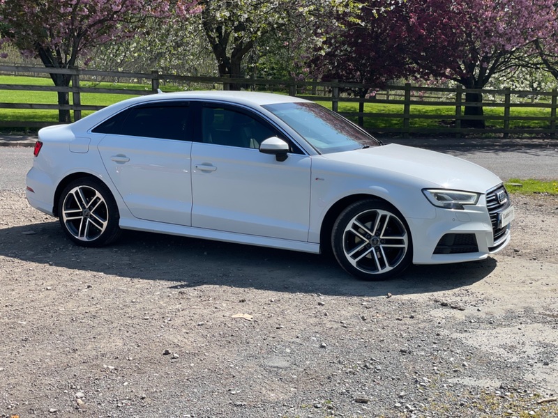 View AUDI A3 TDI S LINE