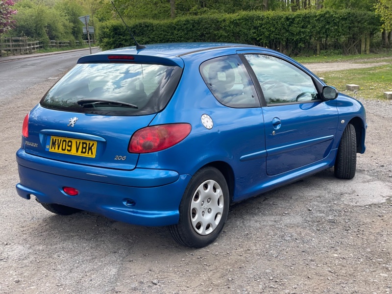 View PEUGEOT 206 LOOK