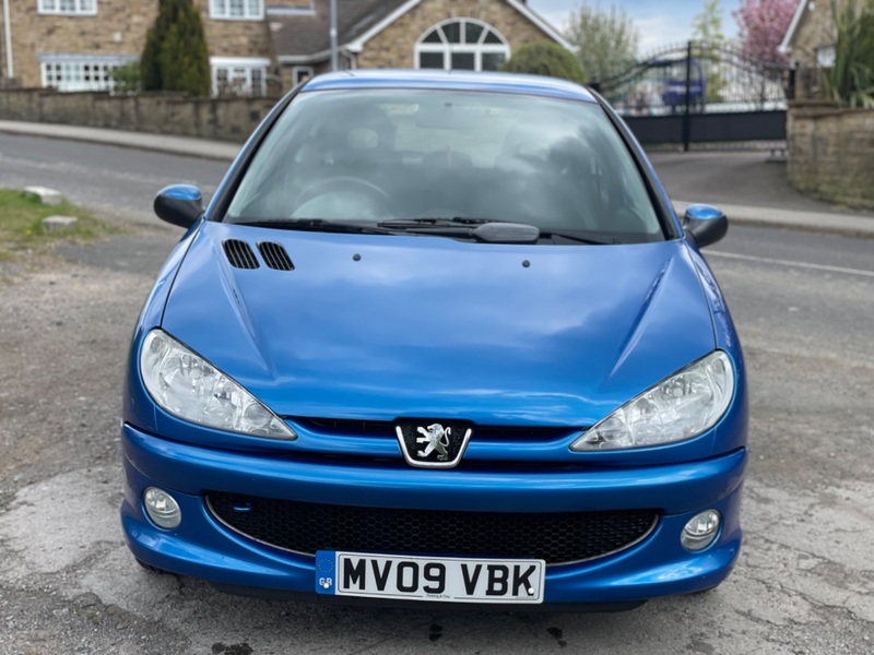 PEUGEOT 206