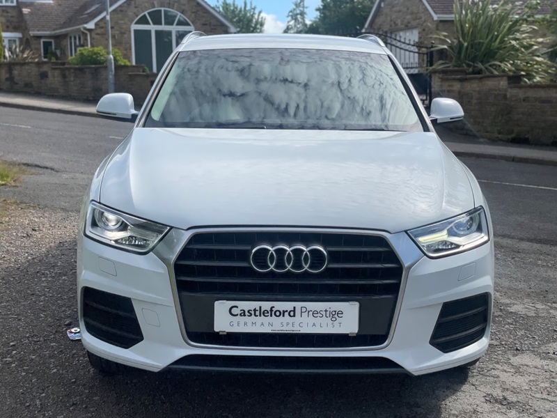 View AUDI Q3 TDI SE