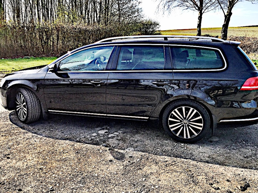 View VOLKSWAGEN PASSAT SPORT TDI BLUEMOTION TECHNOLOGY