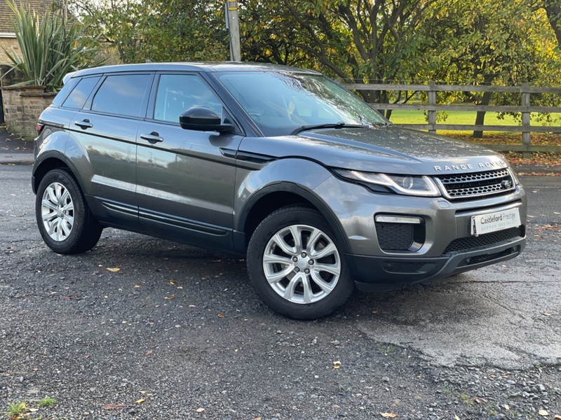 View LAND ROVER RANGE ROVER EVOQUE TD4 SE TECH