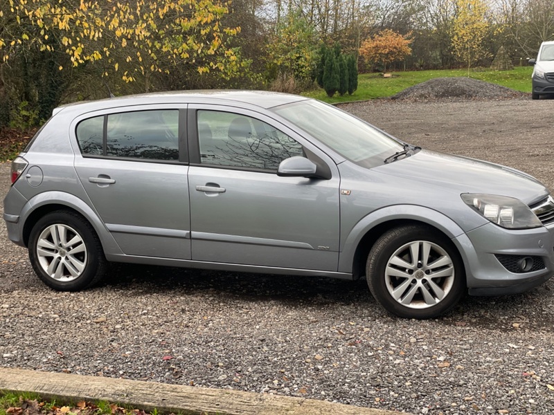 View VAUXHALL ASTRA SXI