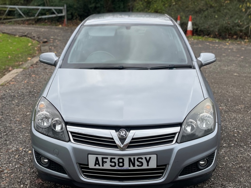 VAUXHALL ASTRA