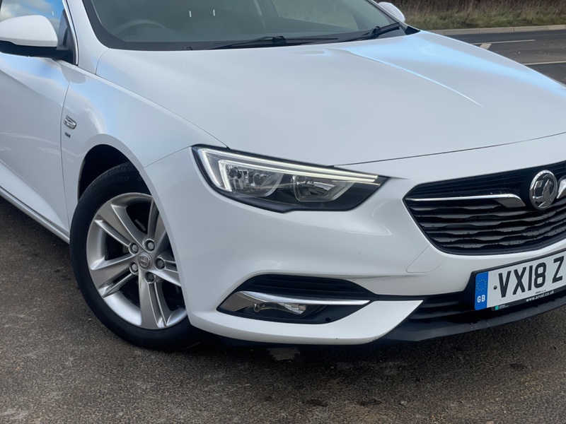 VAUXHALL INSIGNIA