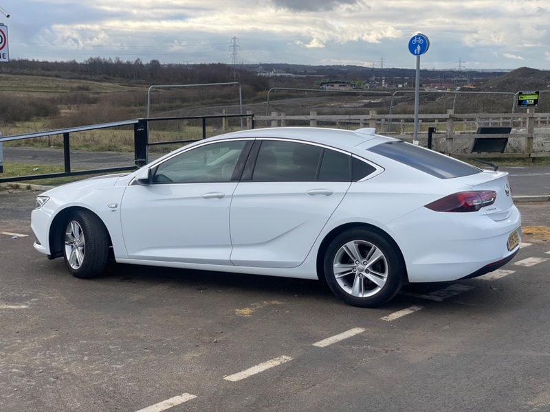 VAUXHALL INSIGNIA