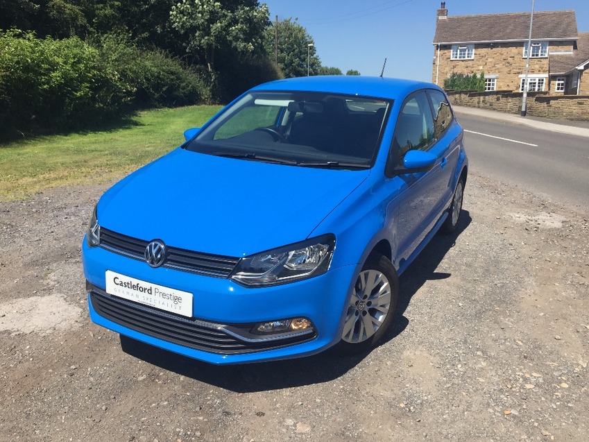 View VOLKSWAGEN POLO SE