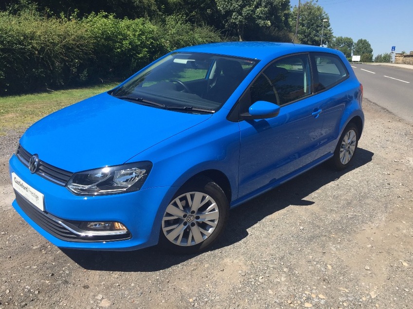 VOLKSWAGEN POLO