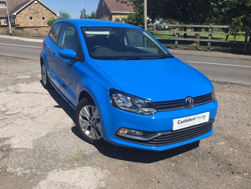 View VOLKSWAGEN POLO SE