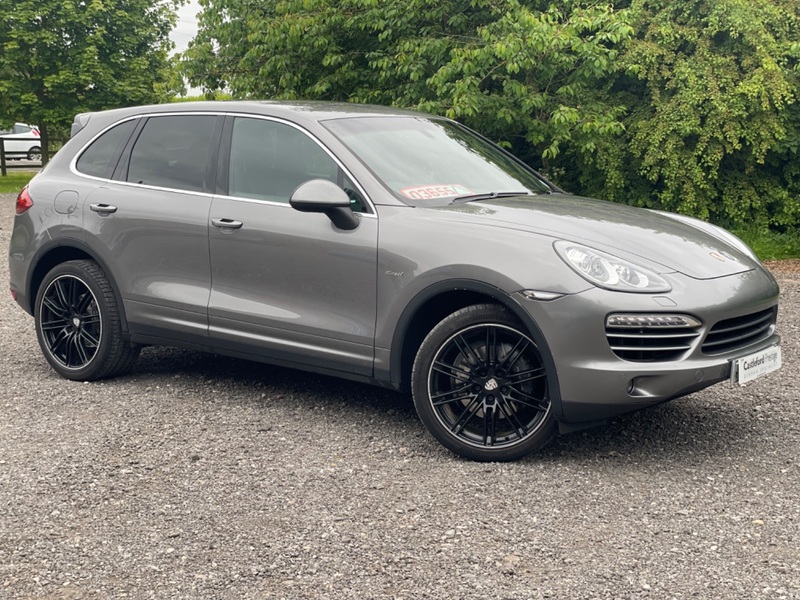 PORSCHE CAYENNE