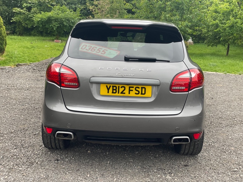 PORSCHE CAYENNE