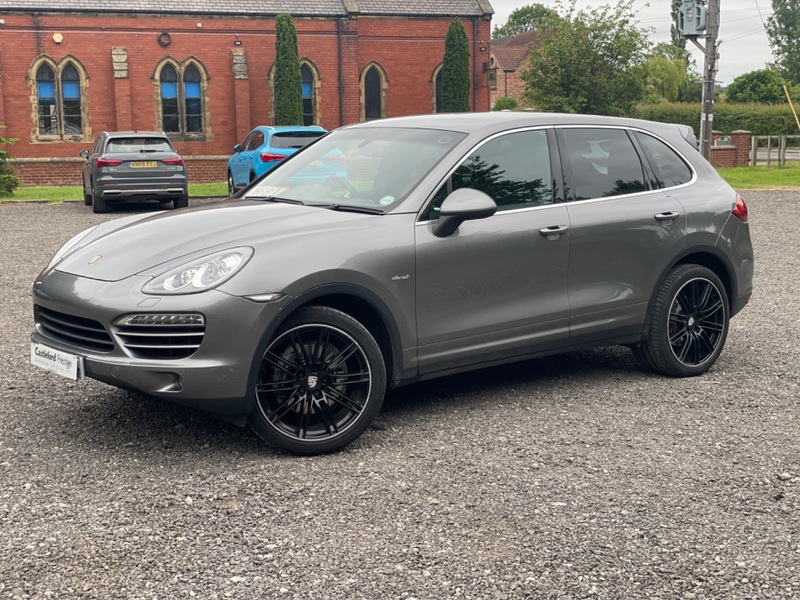 PORSCHE CAYENNE