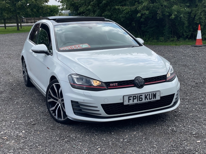 View VOLKSWAGEN GOLF GTI TSI